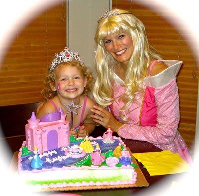 Cake time with Princess Aurora!