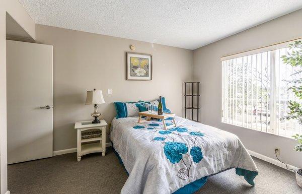 Elmcroft of Sarasota Resident Apartment Bedroom