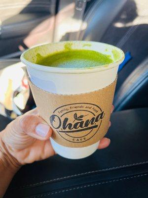 Matcha latte w/oat milk!