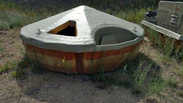 Insulated Round Stock Tank with Cover