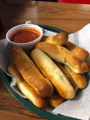 Breadsticks, yumm