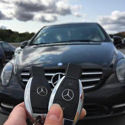 Mercedes lockout