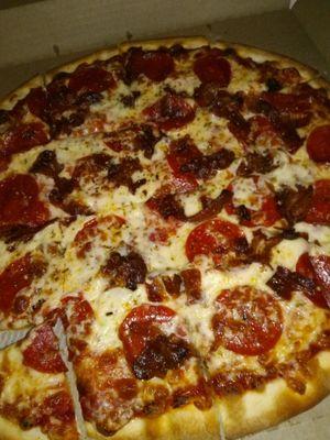 14 in thin crust with pepperoni and bacon