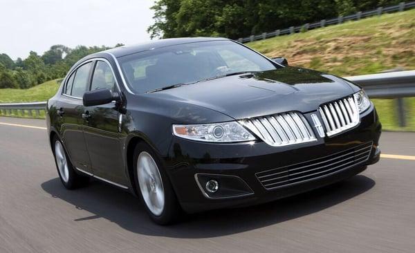 Black Lincoln MKS luxury and comfortable