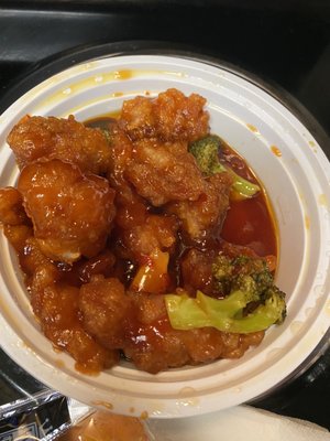 General tsos chicken... I'm in love. Just order it!! :)