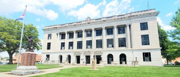 Pettis County Courthouse