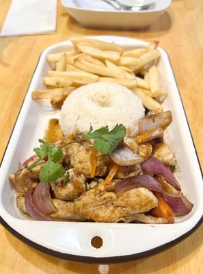 Pollo Saltado (sautéed chicken)