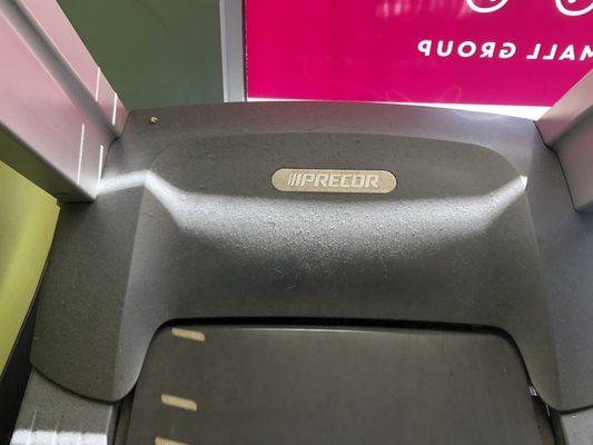 Disgusting treadmill with GUM!!!