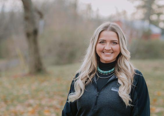 Hi, I'm Layna! I am the new agent in Effingham! I am a 4th generation agriculturist that was born and raise on a pig farm.