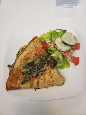 Spinach and mushrooms crepe.