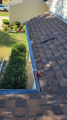 Gutter guards installation