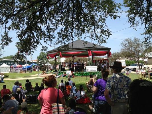 Local pickin' band