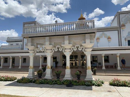 The entrance to the temple