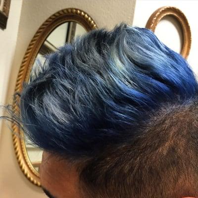 Blue shadow root with silver blue tips