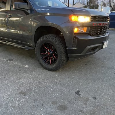 2021 Chevrolet 1500 Custom Rims.