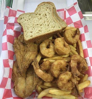 Seafood combo 6 Pieces Shrimp with 2 Pieces Whiting Fish Combo