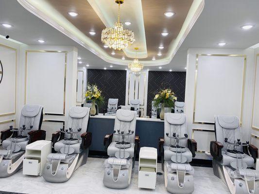 28 pedicure chairs. We also have 4 kids pedicure chairs as well.