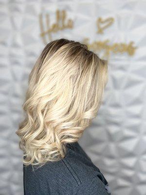 Blonde with shadow root