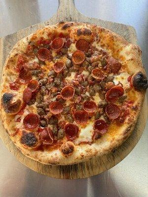 Pepperoni, sausage proshuto