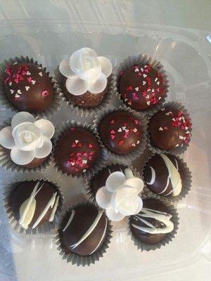 Valentines Wedding Cake Balls