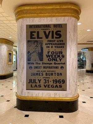 Elvis Presley Statue