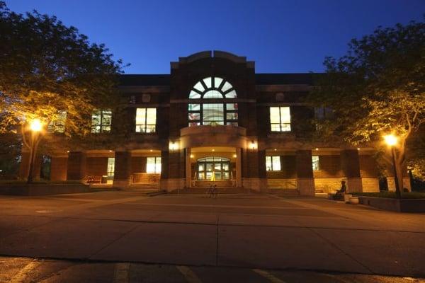 Drury's Olin Library at night.