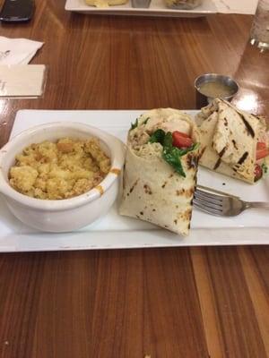 Chicken wrap with mac'n cheese