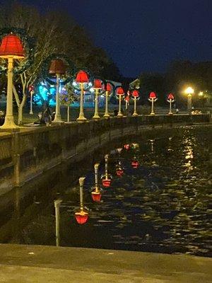 The beautiful Christmas display along Lake Mirror| Lakeland Fl | Dec 17, 2021