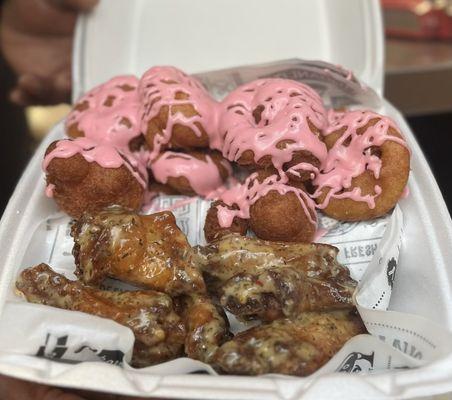 Sweet & crunchy Nuts Mini Donuts Espresso