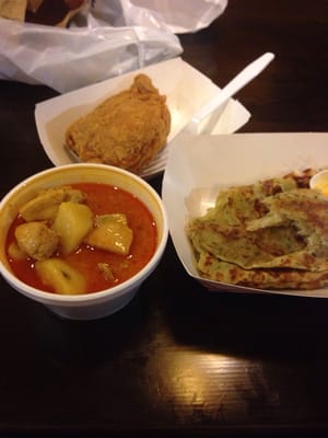 Fried chicken and paratha plate