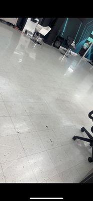 EMPTY SALON