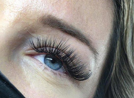 Volume lash extensions