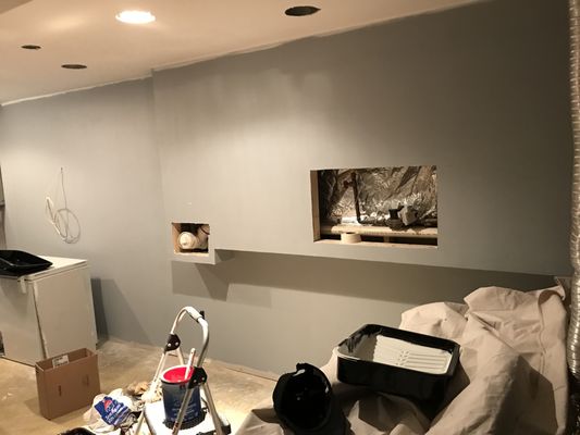 My client turned her laundry room into a craft room. Here are some before and after photos. No  the Argyle isn't Stencil work, it's paint.