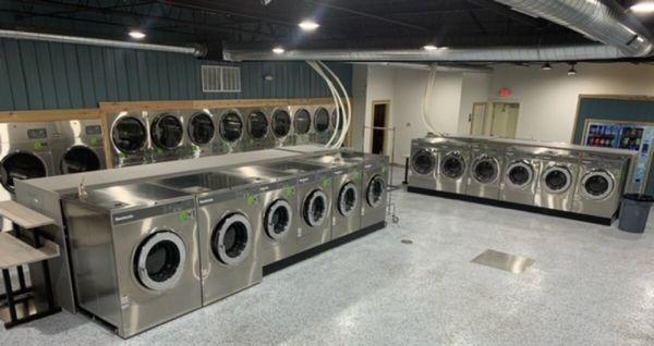 All New Machines! Elkhorn Express Laundromat provides you with new, sparkling clean, modern equipment!