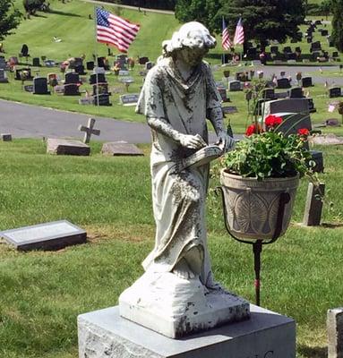 Saint Mary's Cemetery of Winona Seasonal Flower Decorations of Summer