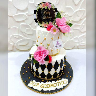 Rich, fluffy, beautiful and affordable cakes for all occasions.