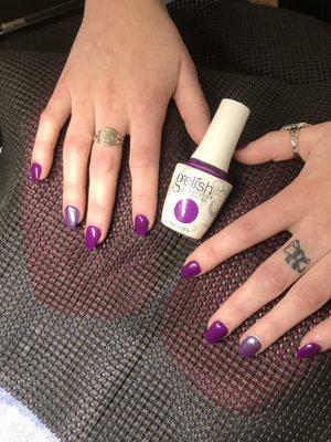 Client with Gelish nail service