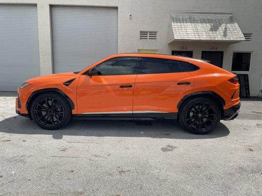 2020 Urus Wrapped In Gloss Orange w/ Gloss Black Trims