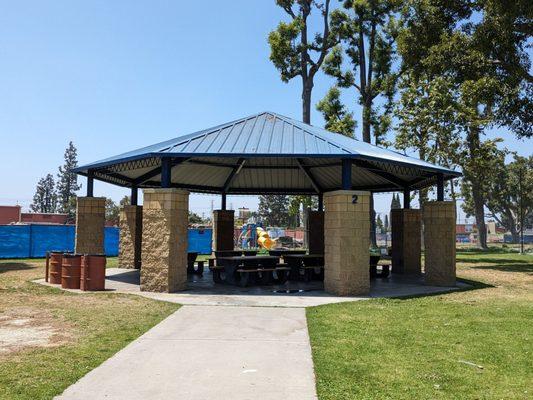 Picnic shelter