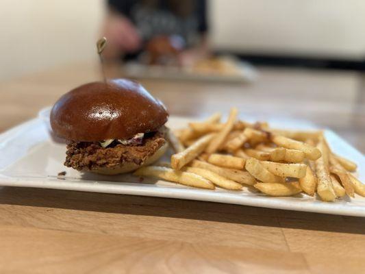 Fried chicken sandwich