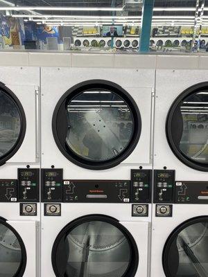 Laundry machine