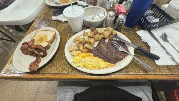 Steak and eggs with a extra bacon