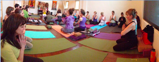 Mantra & Movement- 2 potent practices to nourishing and heal your energy.
With Nina Rao.