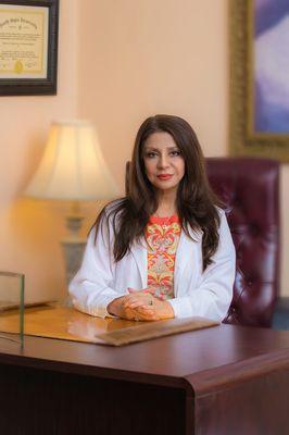 Dr. Ella Ashabi Acupuncturist