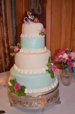 Ellen's Cakes & Catering