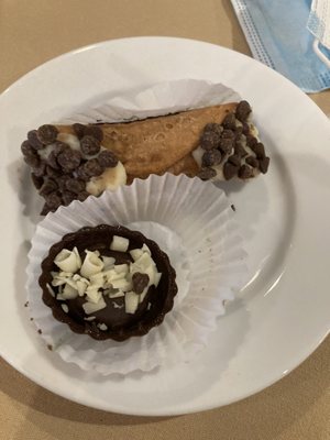 Cannoli and more desert