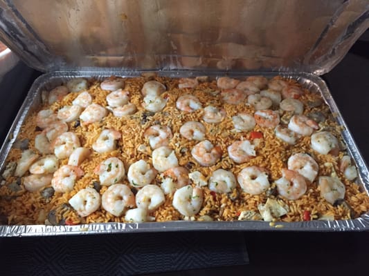 Shrimp and chicken paella