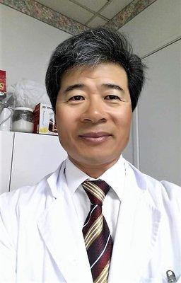 Dr, Kwak