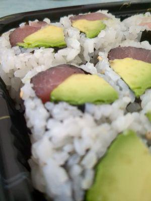 Tuna Avocado roll