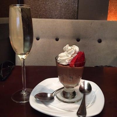 Nutella chocolate mousse and a glass of champagne